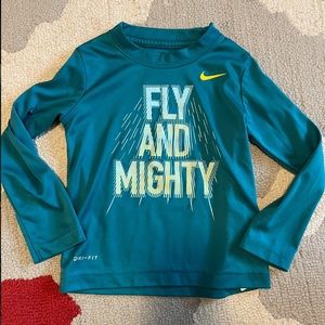 Nike Dry-Fit Long Sleeve Shirt
